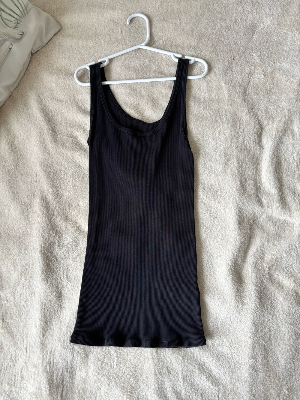 3/20$ - Black Ribbed Tank Top - Women